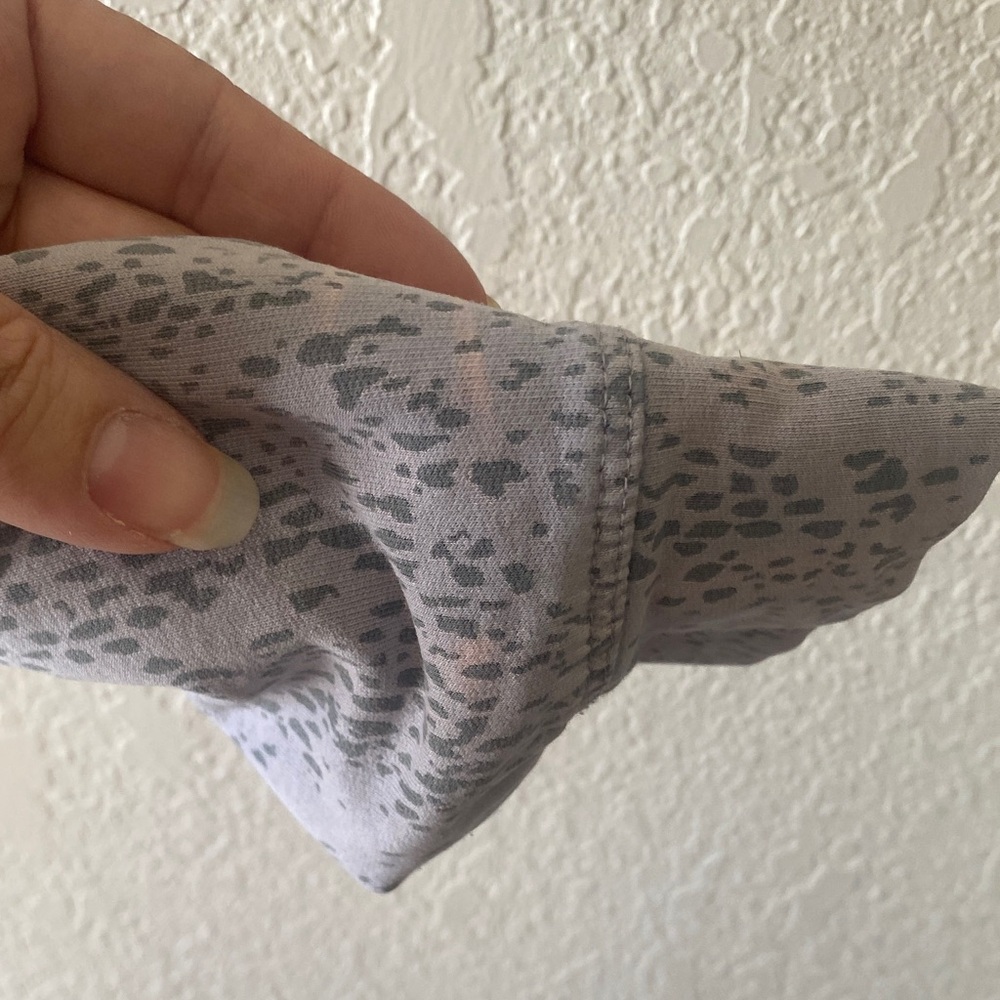 Athleta Gray Patterned Sweatshirt - image 4